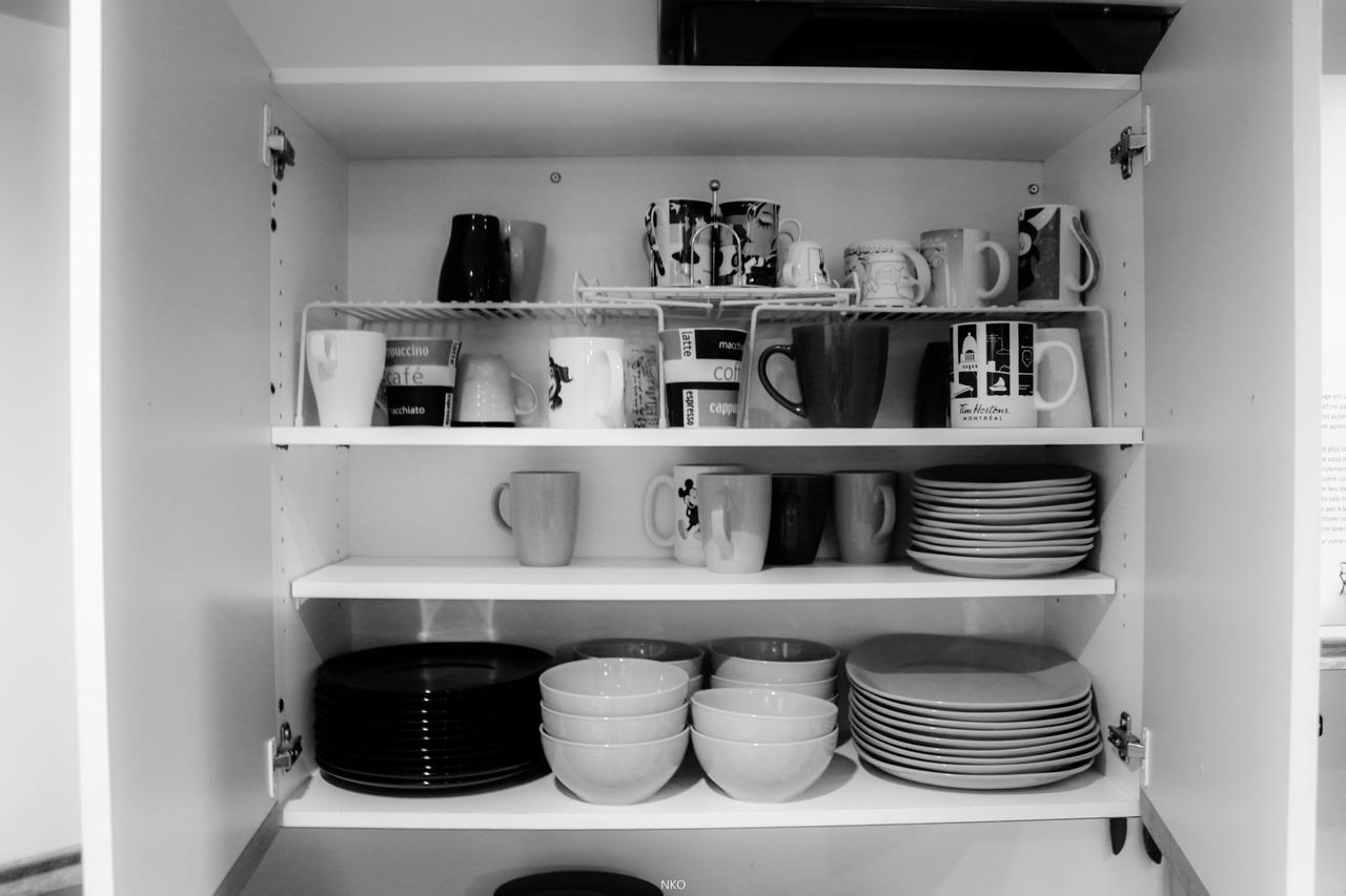 Pied-A-Terre Mont-Royal Hostel Монреал Екстериор снимка