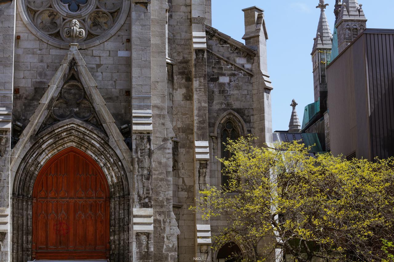 Pied-A-Terre Mont-Royal Hostel Монреал Екстериор снимка