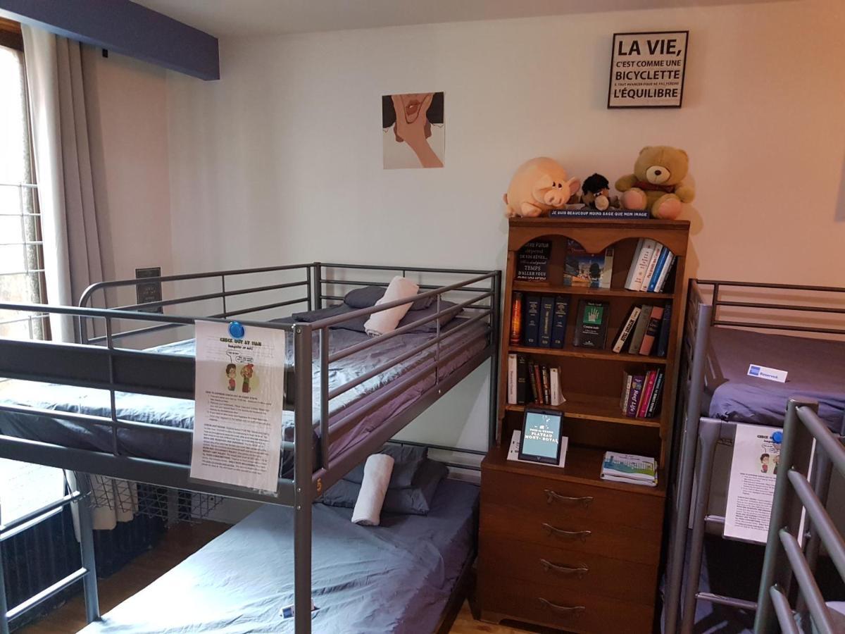 Pied-A-Terre Mont-Royal Hostel Монреал Екстериор снимка